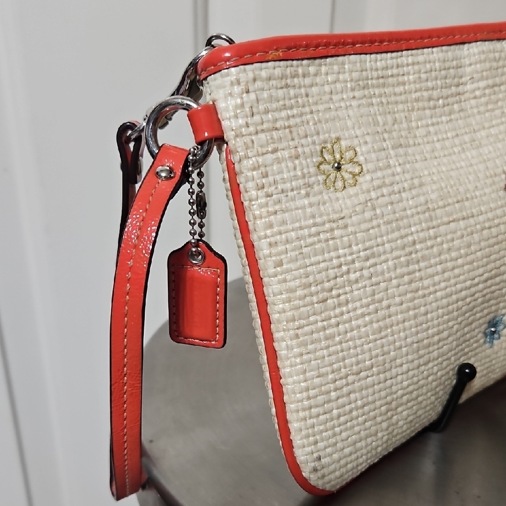 Coach EUC Multicolor Butterfly Clutch Straw. Rare - Picture 2 of 11